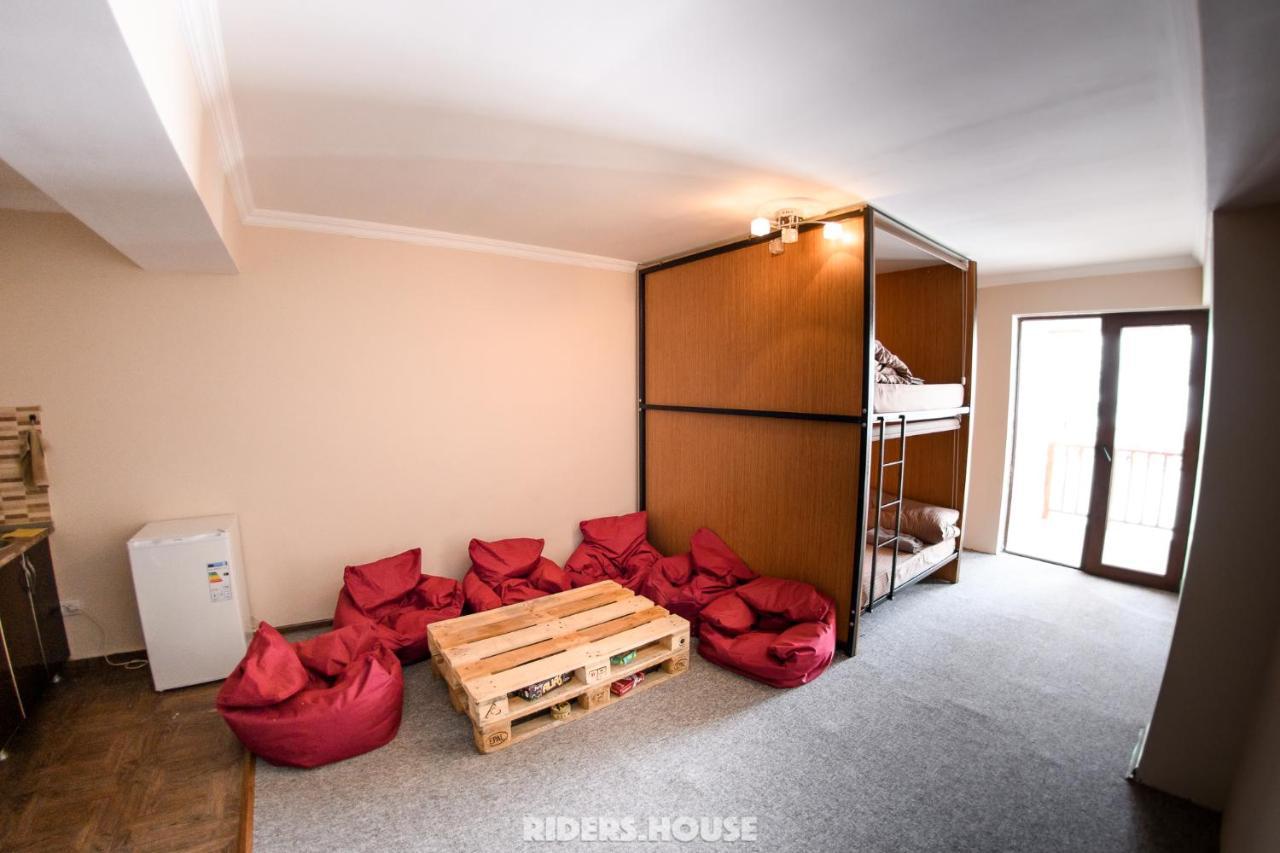 Riders House New Gudauri Hostel Exterior photo